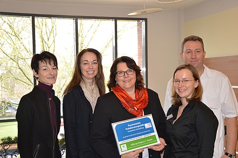 Annette Finke (Diplom-Psychoonkologin der Osnabrücker Krebsstiftung), Sigrid Bruns und Sabine Menkhaus (beide Verein Hilfe bei Krebs e.V.), Dorothea Löwen (Dipl.-Psychologin/ cand. Psychologische Psychotherapeutin im St. Marienhospital Vechta) und Marti